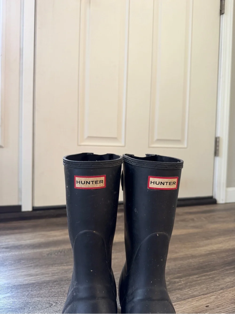 Hunter Original Short Black Boots – Adjustable Back